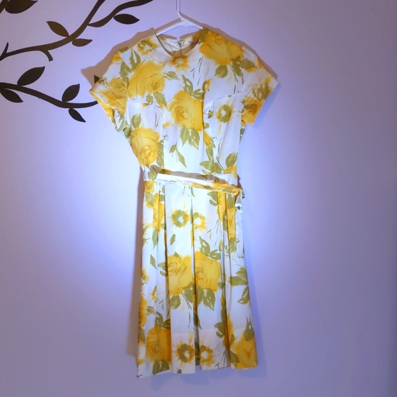 1950s Vintage Dress, fit & flare, retro, exposed zipper pleated belt 60s classic - Picture 3 of 16